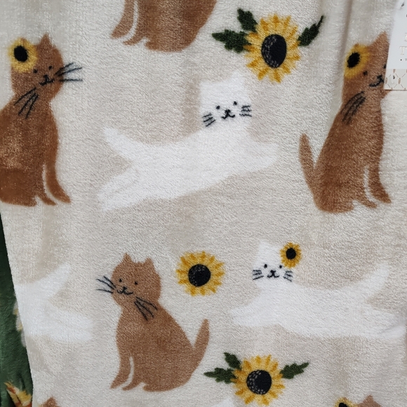 Signature Throw Blanket 50" x 70" Or 60x70" Holiday Cozy Soft CHOOSE NEW - Picture 8 of 8